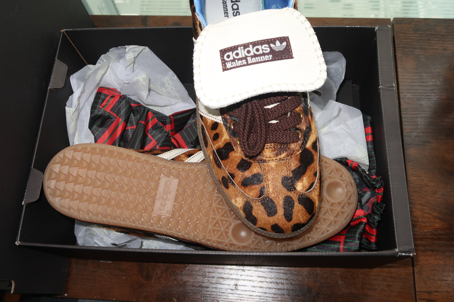 Adidas leopard wales bonner - Private property