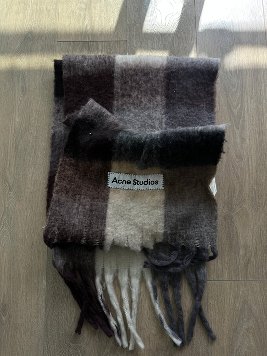 Acne studio scarf - Private property 